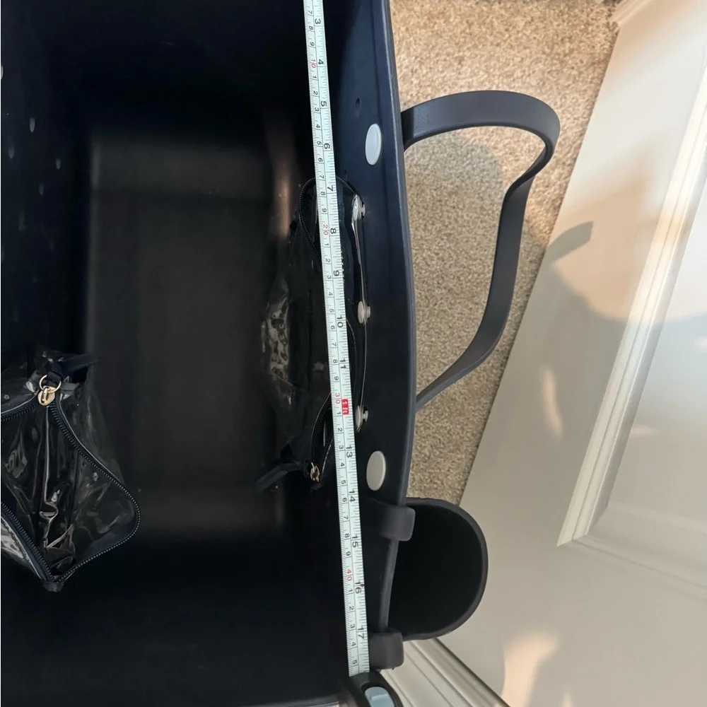 Navy Large Bogg Bag with beverage holder - Picture 5 of 9